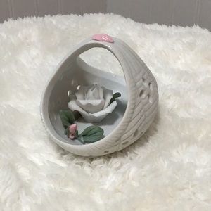 Mini Porcelain Flower Basket